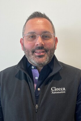 Staff member Anthony DiVona from ID_659067de27f5