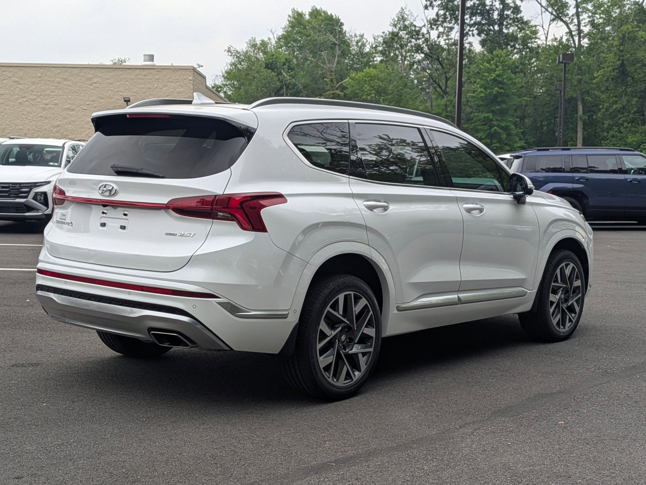 2022 Hyundai Santa Fe Calligraphy photo 3