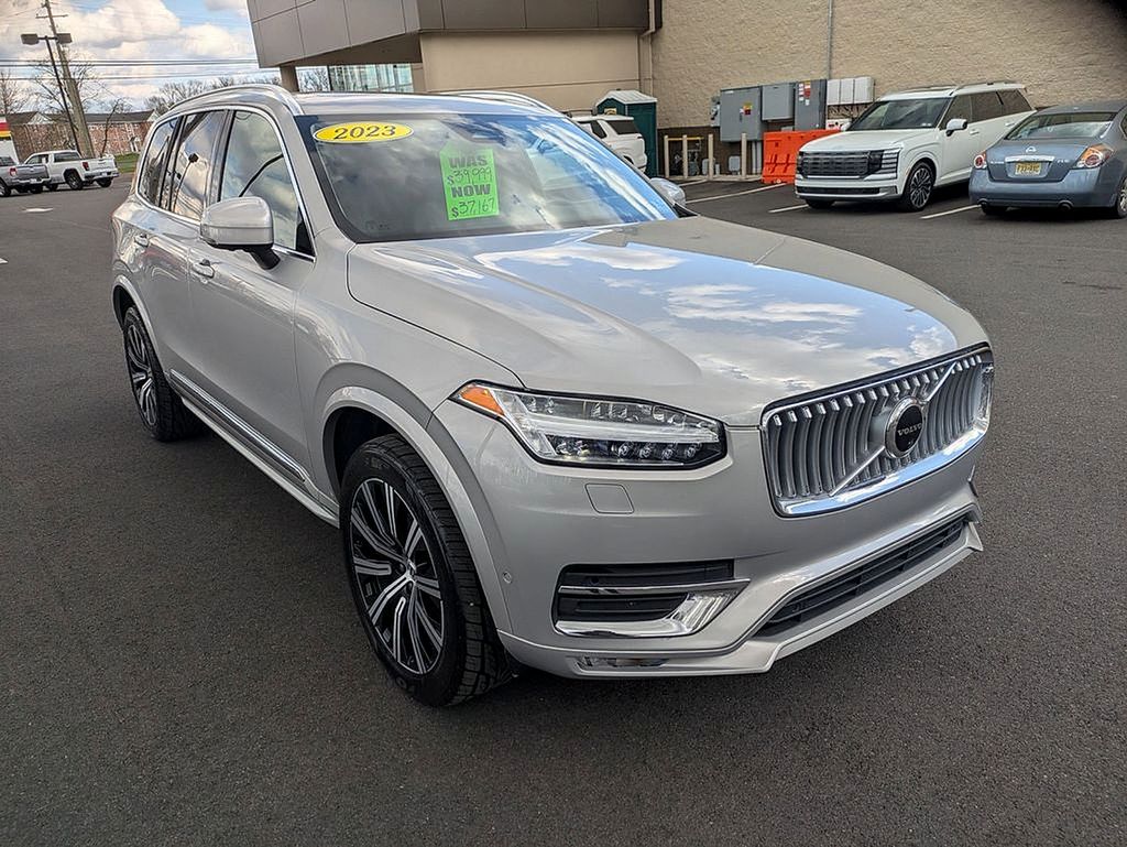 2023 Volvo XC90 Plus - Photo 3