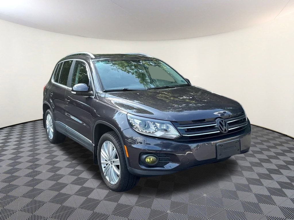 Used 2016 Volkswagen Tiguan 2.0T SE Automatic with 4MOTION SUV