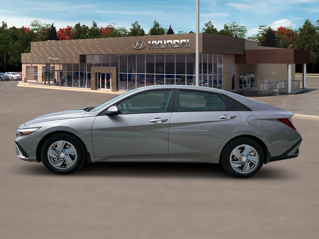 New 2025 Hyundai Elantra SE Sedan