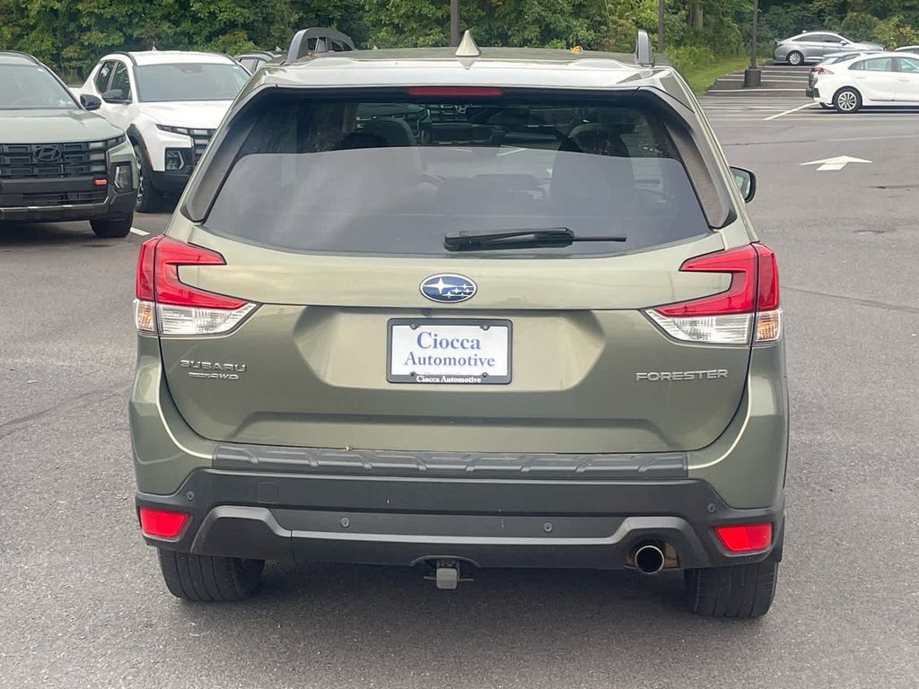 2020 Subaru Forester Limited photo 4