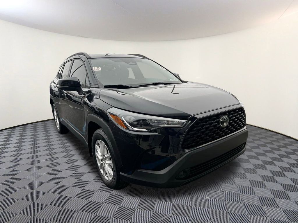 2023 Toyota Corolla Cross LE