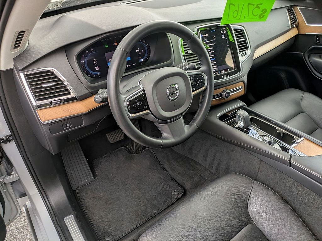 2023 Volvo XC90 Plus - Photo 11