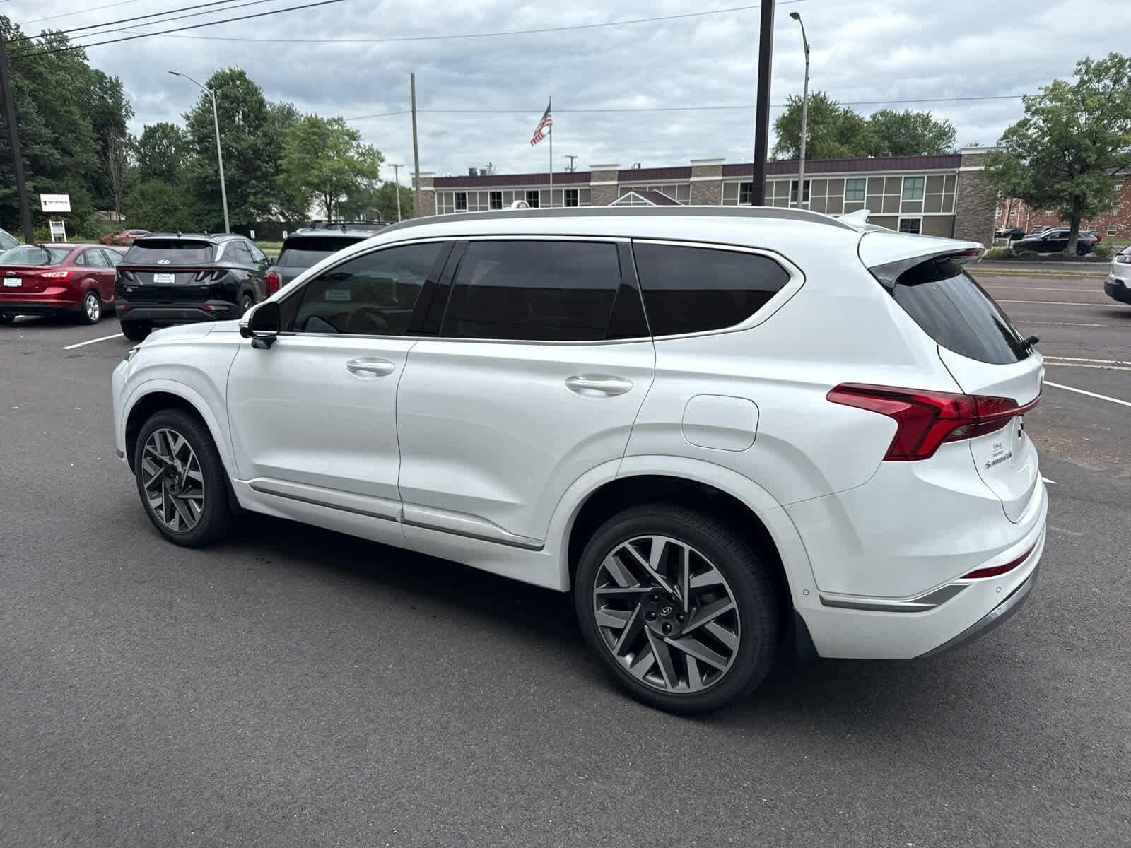 2022 Hyundai Santa Fe Calligraphy photo 2