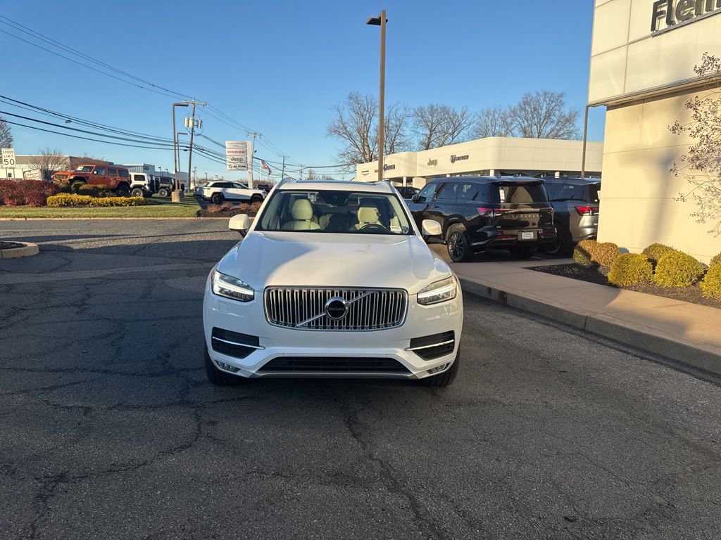 2017 Volvo XC90 T6 Inscription photo 2