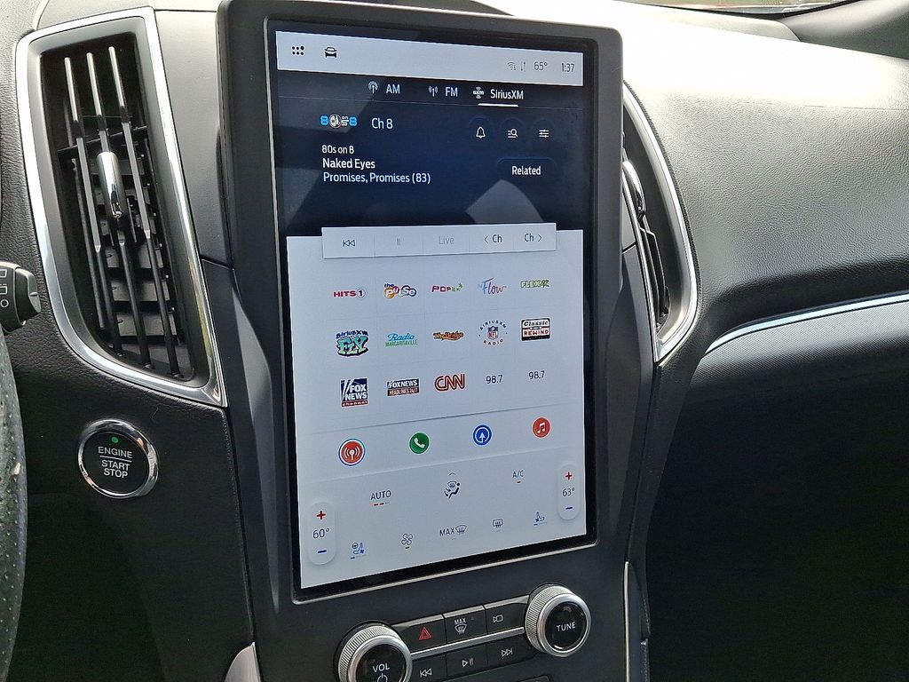 2022 Ford Edge ST photo 3