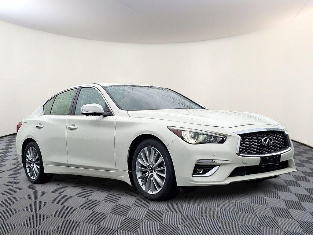 2023 INFINITI Q50