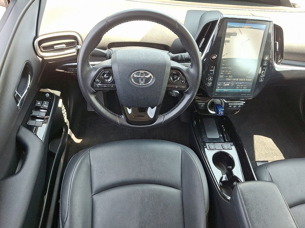 2021 Toyota Prius Prime XLE photo 2