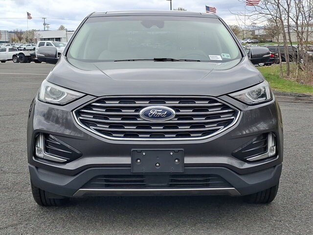 2020 Ford Edge SEL photo 2