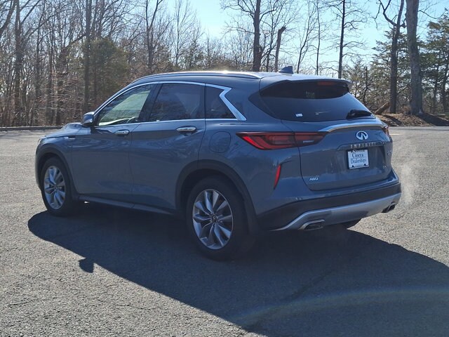 2022 Infiniti QX50 Essential photo 4