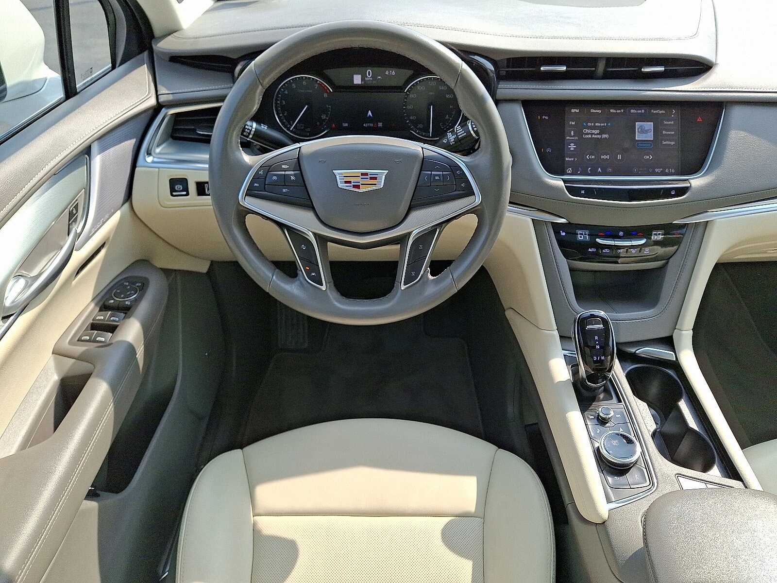 Used 2022 Cadillac XT5 Premium Luxury with VIN 1GYKNDRS0NZ148409 for sale in Trenton, NJ