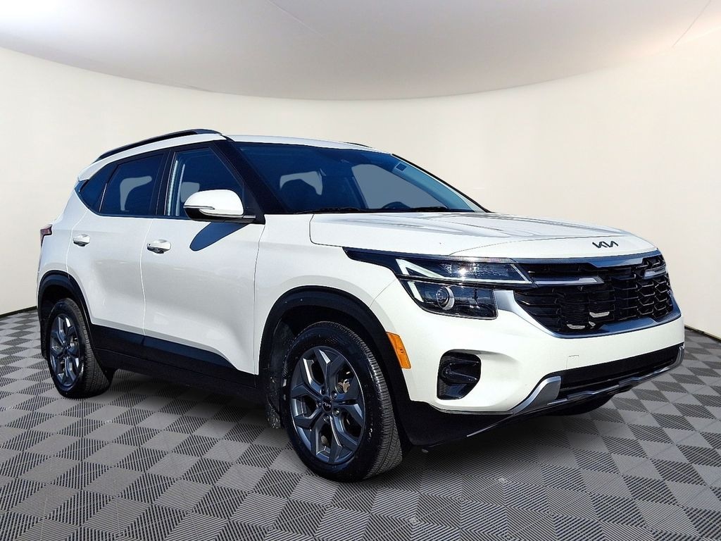 Used 2024 Kia Seltos S SUV