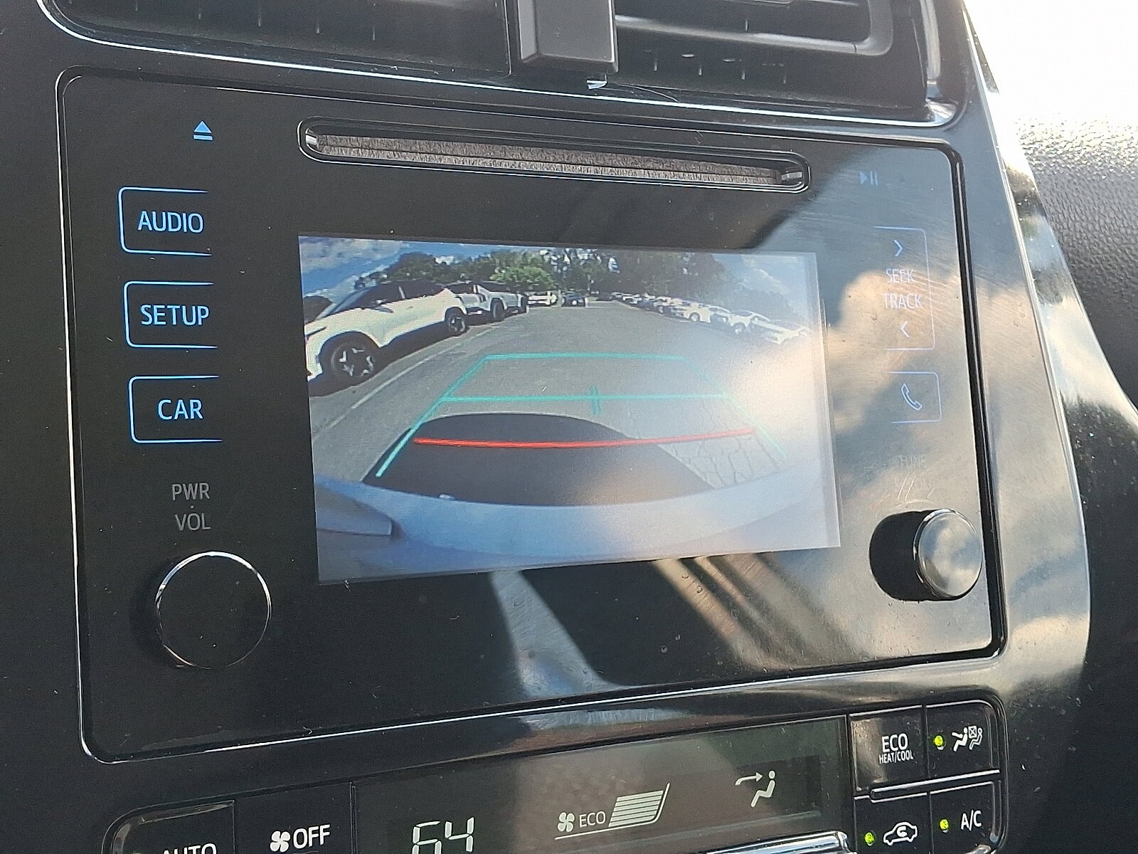 2018 Toyota Prius Two photo 4