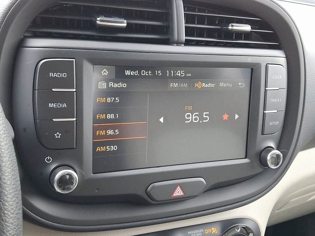 2025 Kia Soul LX photo 3