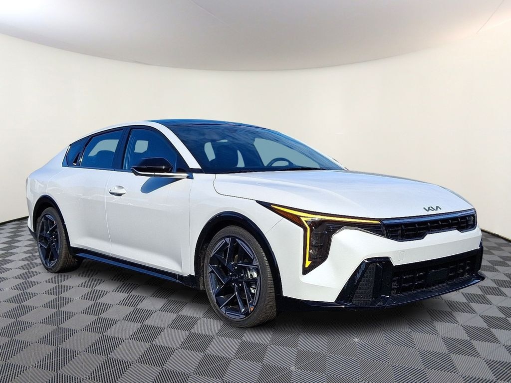 New 2025 Kia K4 GT-Line Sedan