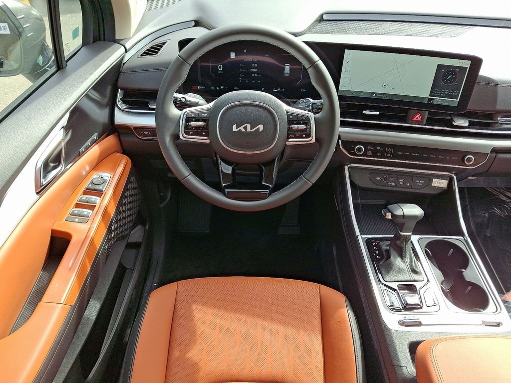 New 2026 Kia Carnival SX Van Passenger Van