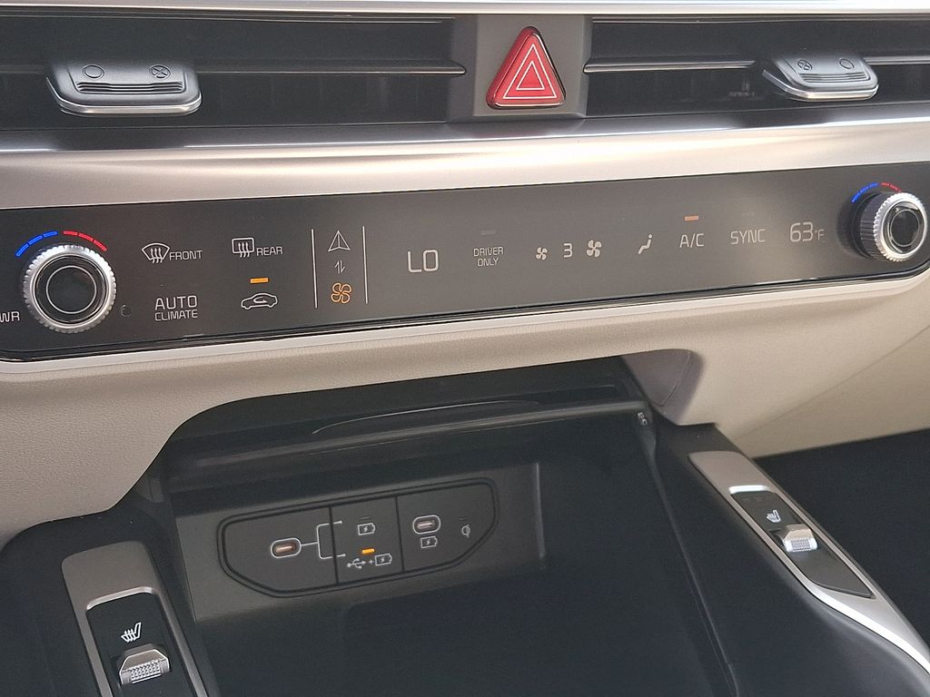 2026 Kia Sorento EX PHEV - Photo 12