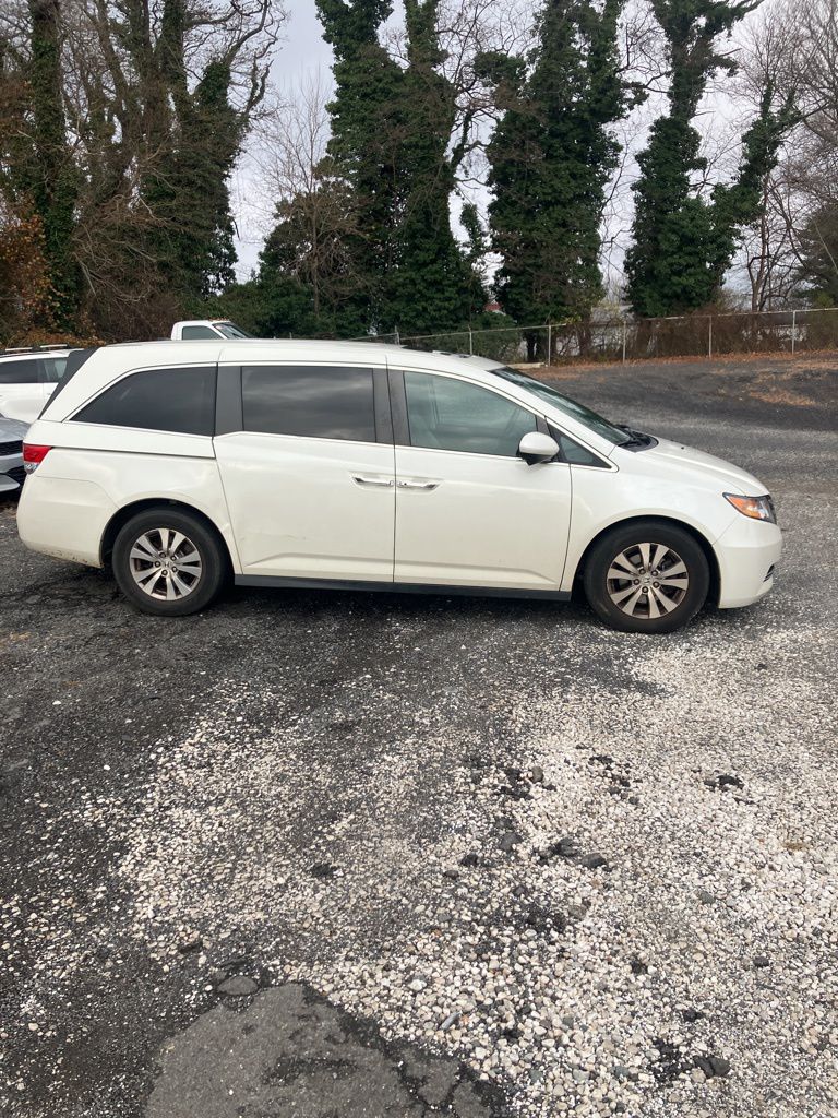 2016 Honda Odyssey EX-L photo 4