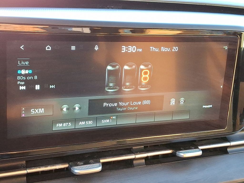 2022 Kia Carnival EX - Photo 20