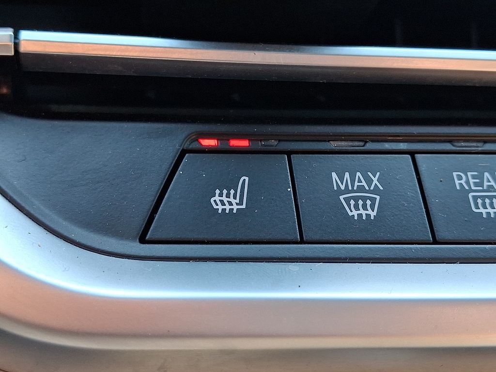 2021 BMW 3 Series 330i - Photo 27