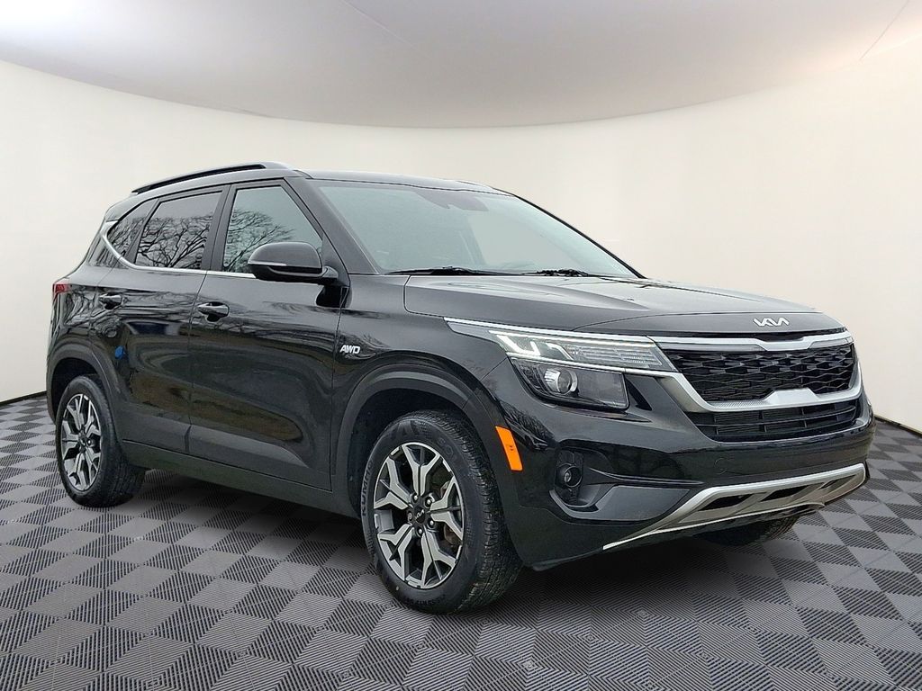 2022 Kia Seltos EX