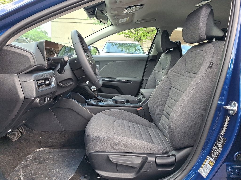 New 2025 Kia K4 EX Sedan