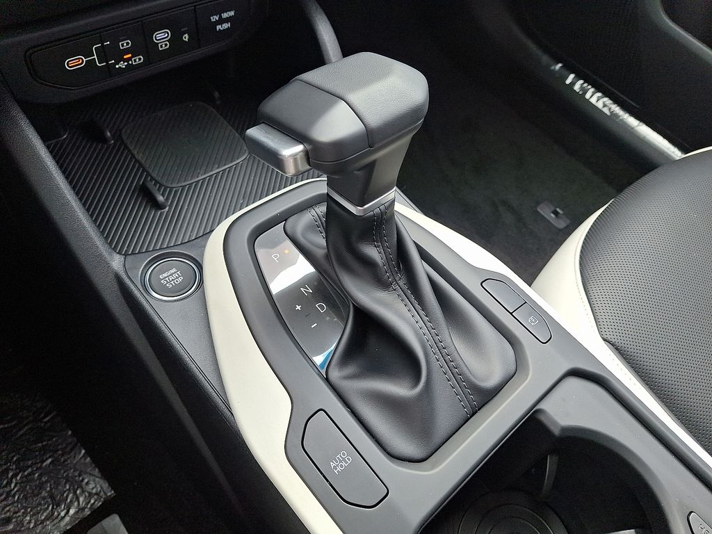2025 Kia K4 GT-Line - Photo 12