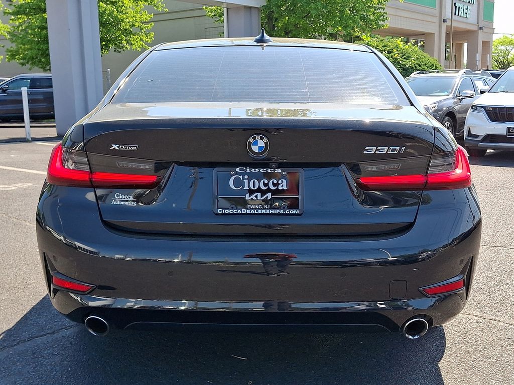 2021 BMW 3 Series 330i - Photo 8