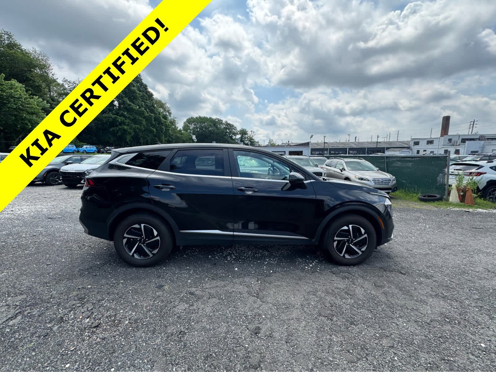 2023 Kia Sportage Hybrid LX photo 4