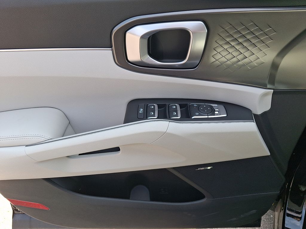 2026 Kia Sorento EX PHEV - Photo 9
