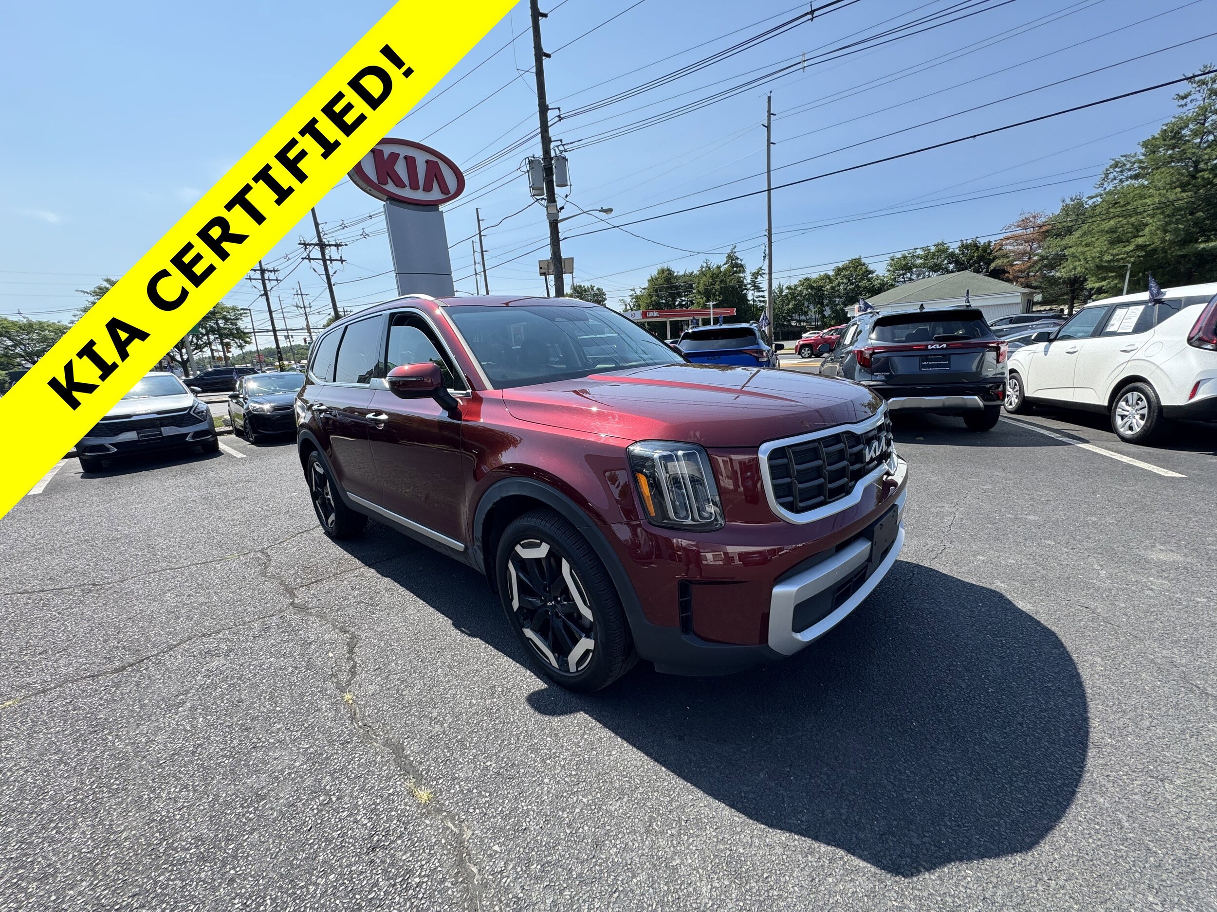 2023 Kia Telluride S photo 2