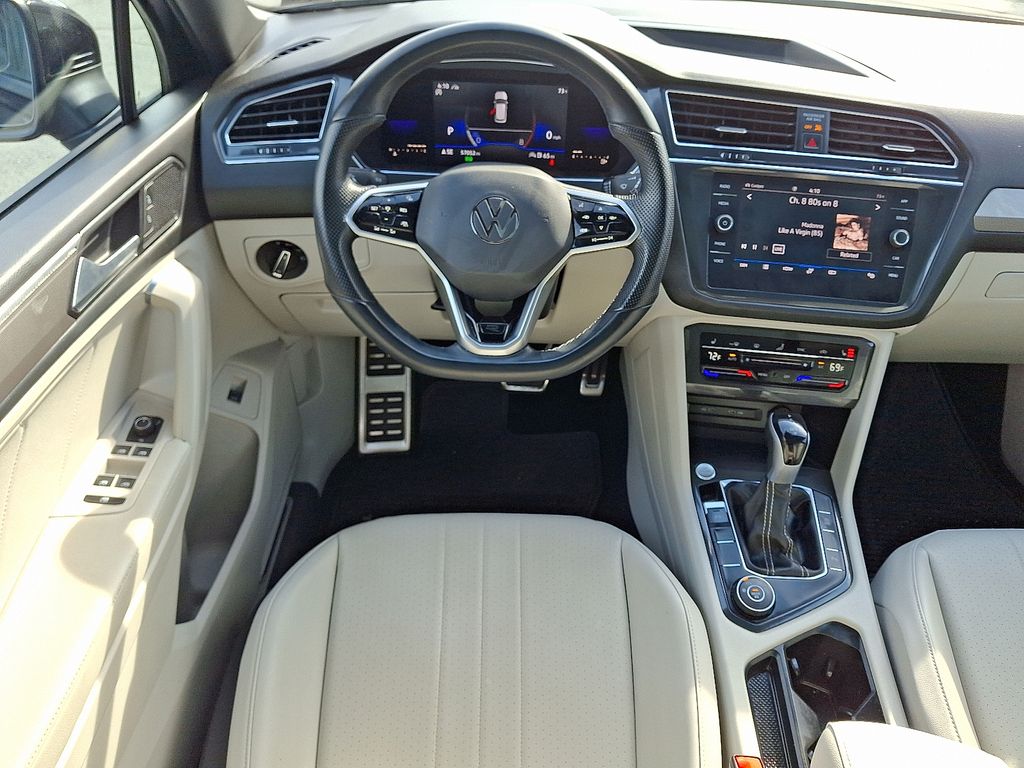 2022 Volkswagen Tiguan SE R-Line Black photo 2
