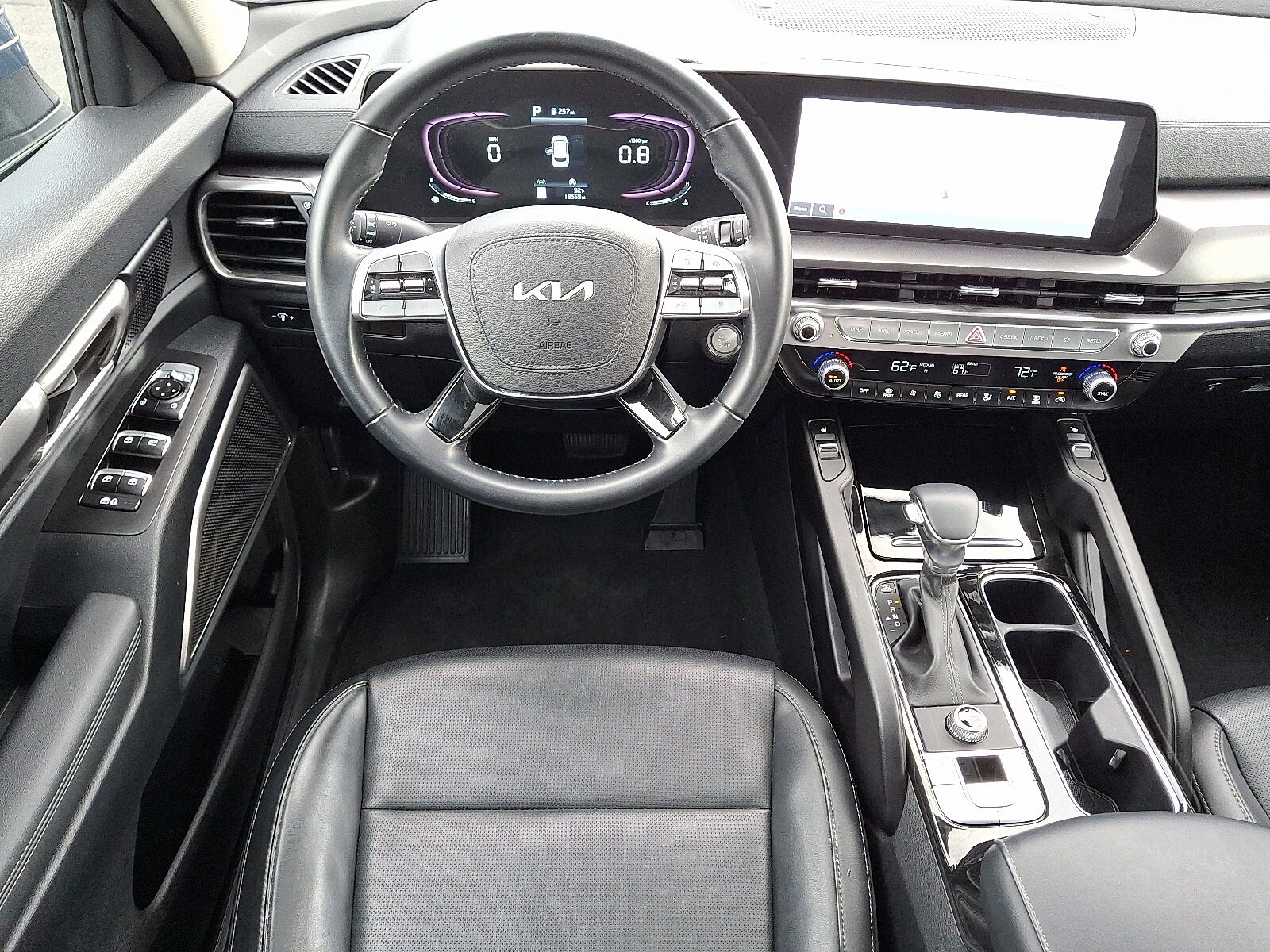 2024 Kia Telluride S photo 2