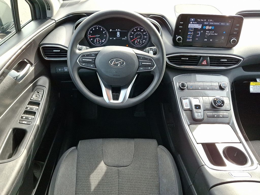 2022 Hyundai Santa Fe SEL photo 2