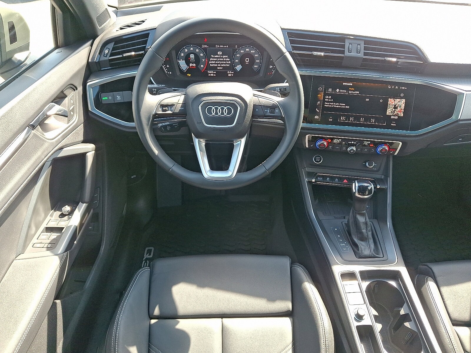 2024 Audi Q3 45 TFSI S line Premium photo 2