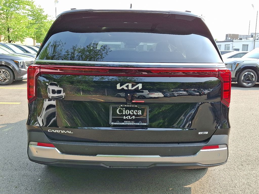2025 Kia Carnival SX - Photo 9