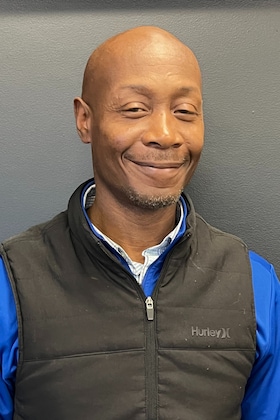 Staff member Stephen Washington from ID_639593d84c66