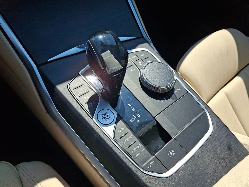 2021 BMW 3 Series 330i - Photo 18