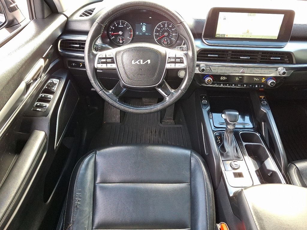 2022 Kia Telluride S photo 2