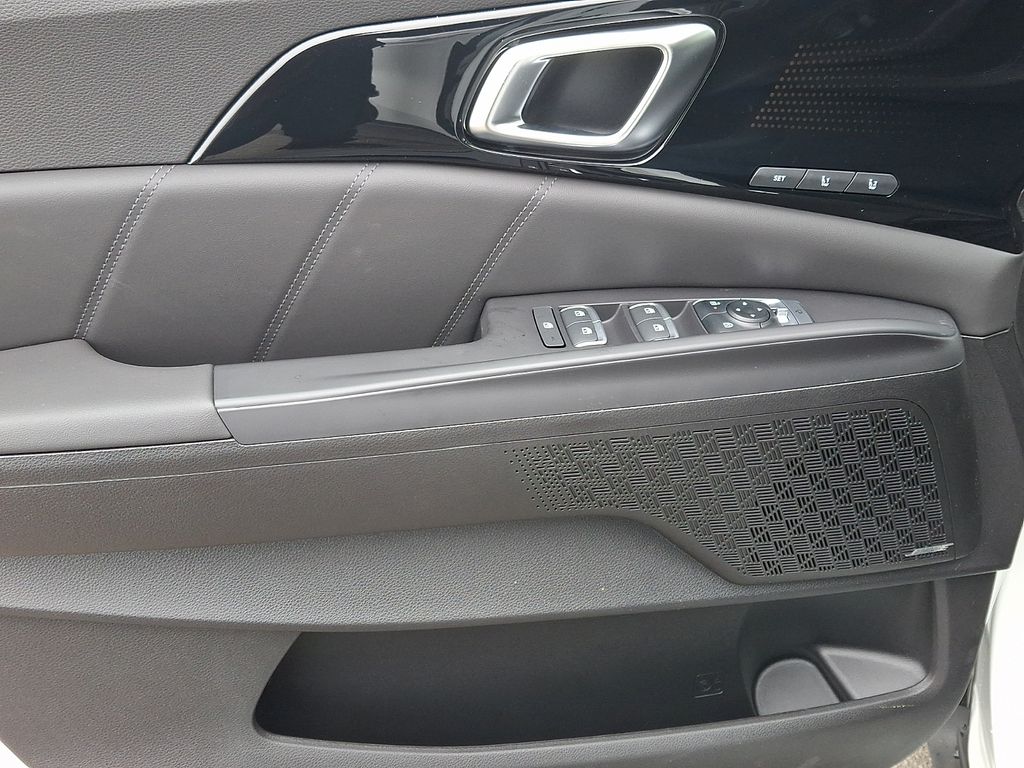 2026 Kia Carnival SX Prestige - Photo 12