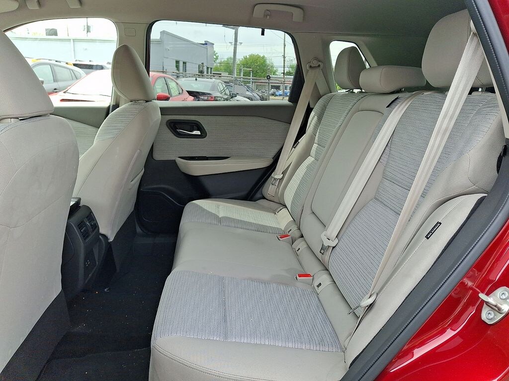 Used 2023 Nissan Rogue SV SUV