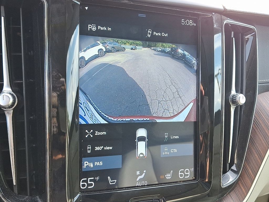 2019 Volvo XC60 T5 Inscription photo 4