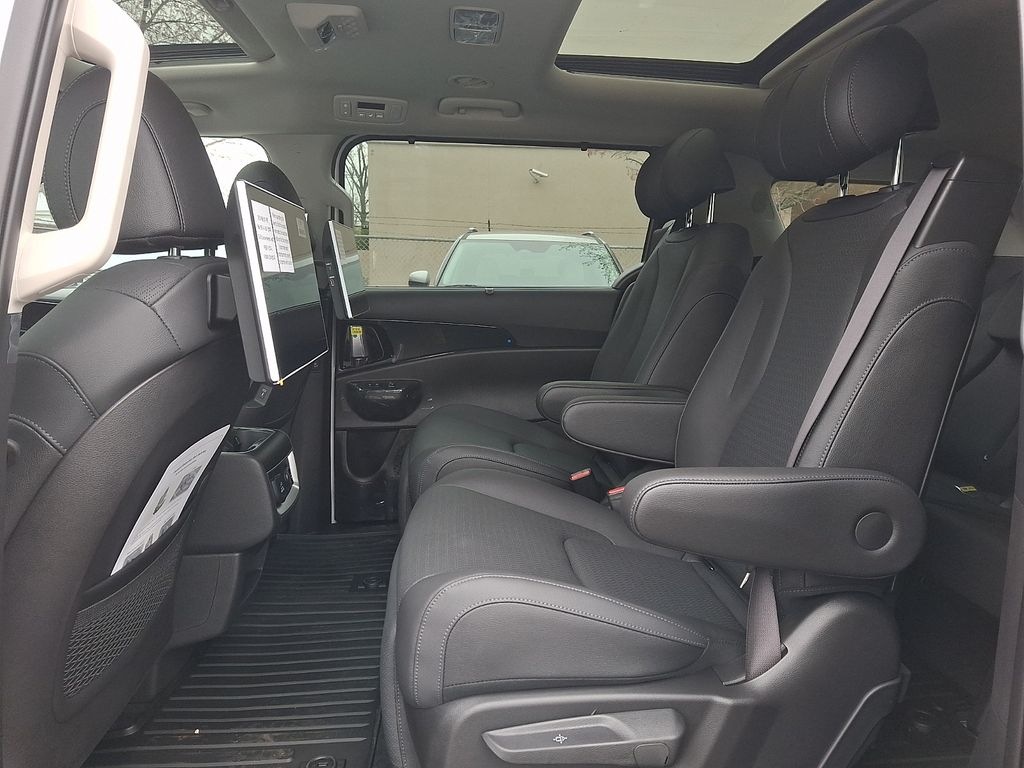 2026 Kia Carnival SX Prestige - Photo 10