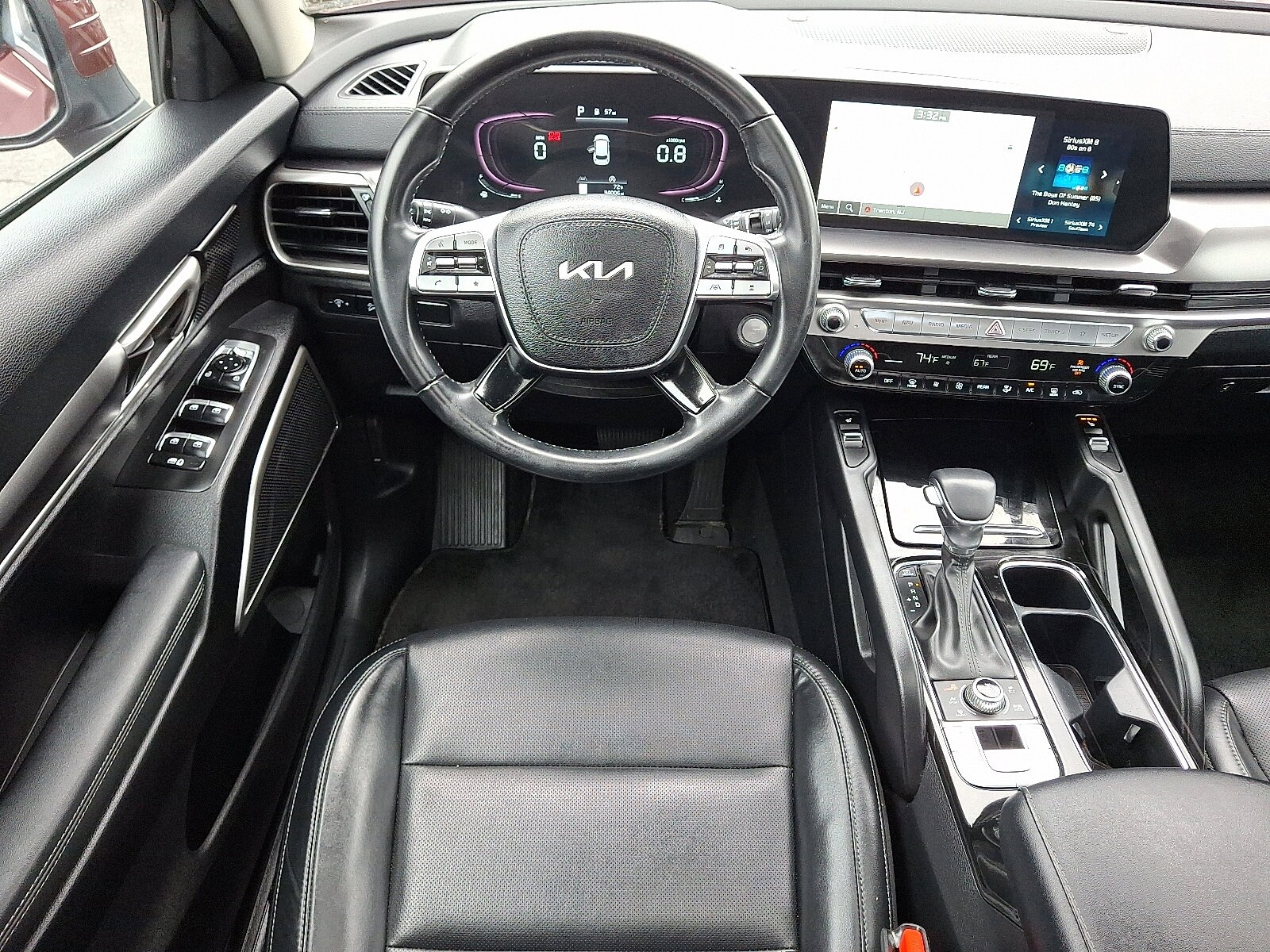 2023 Kia Telluride S photo 2