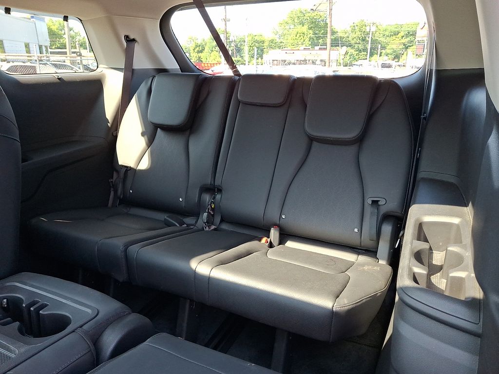 2025 Kia Carnival SX - Photo 15