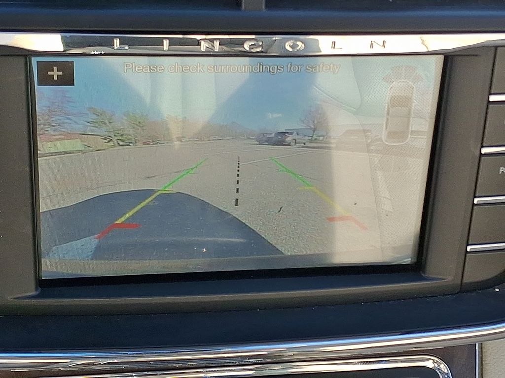 2018 Lincoln Continental Reserve photo 4