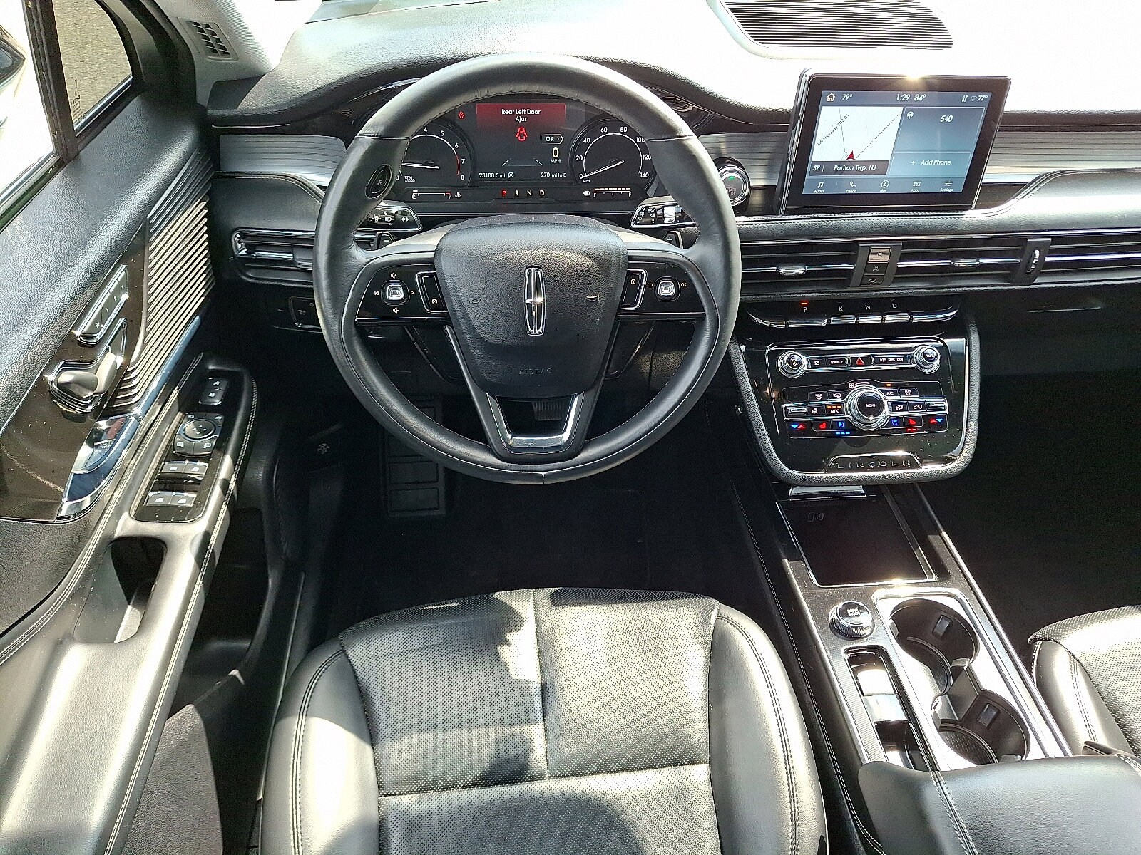 2021 Lincoln Corsair Standard photo 2