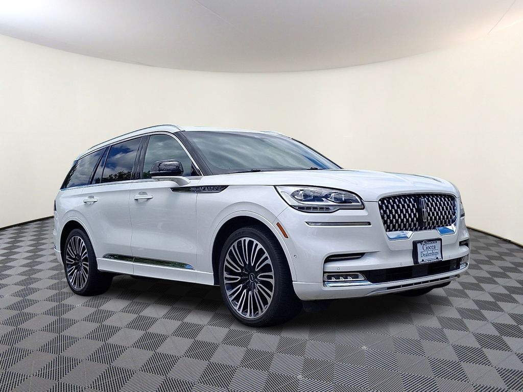 2023 Lincoln Aviator