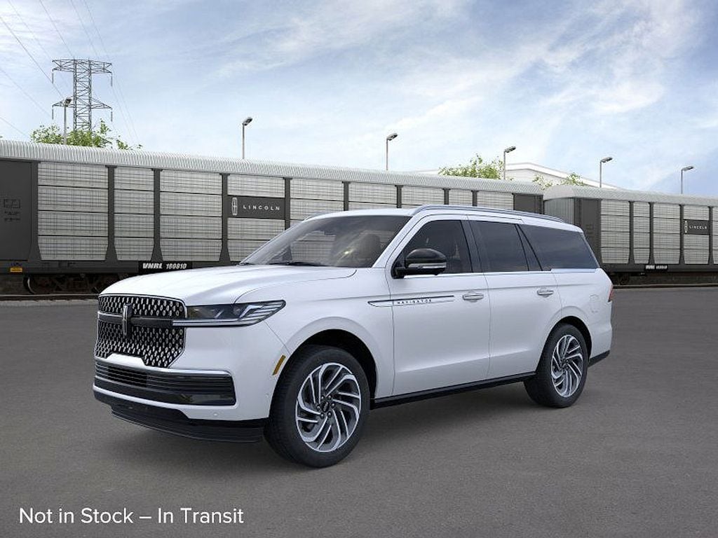 2026 Lincoln Navigator Reserve's photo